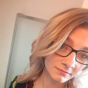 Meet your Posher, Ana